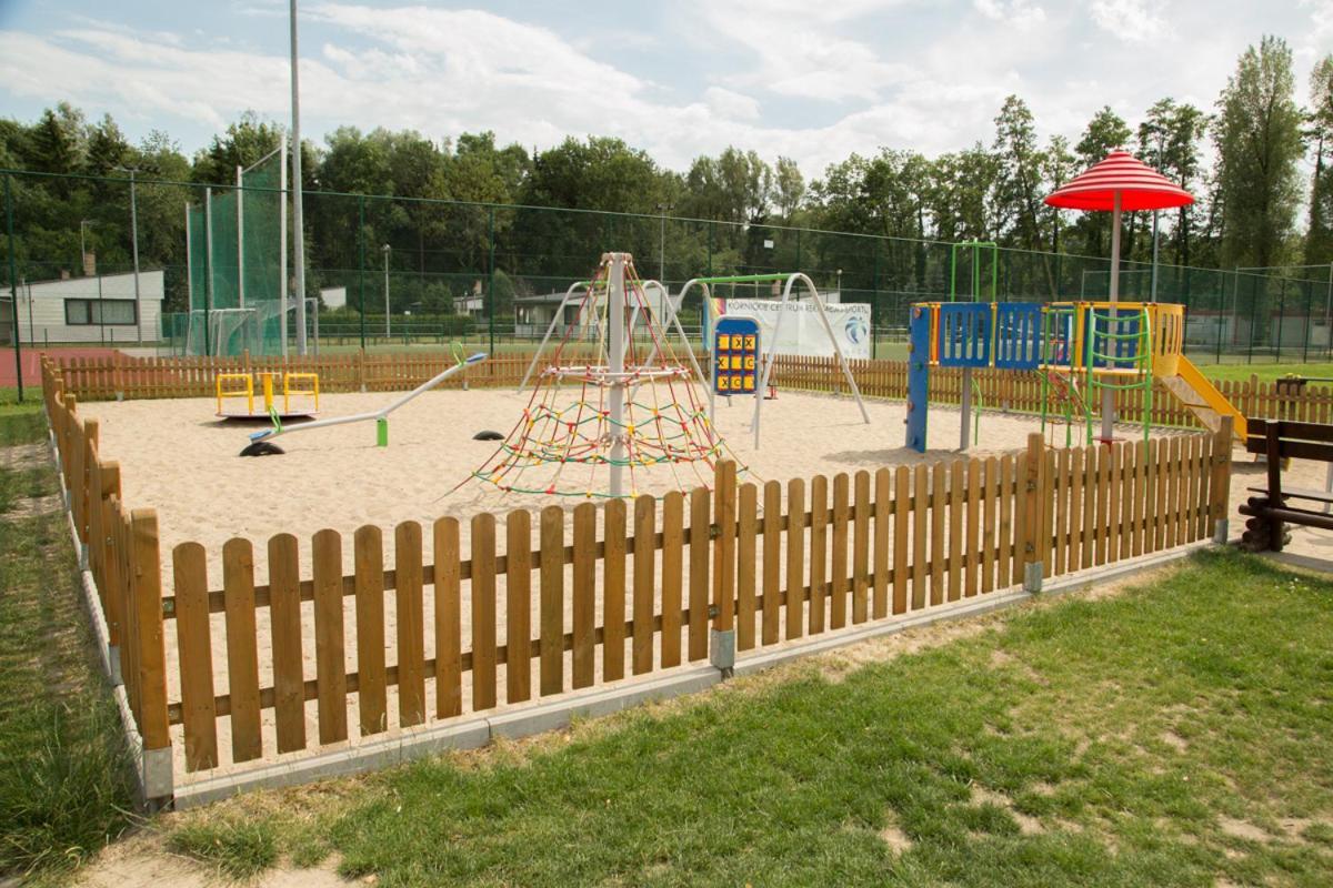 Oaza Blonie Standard - 3 * Kornik